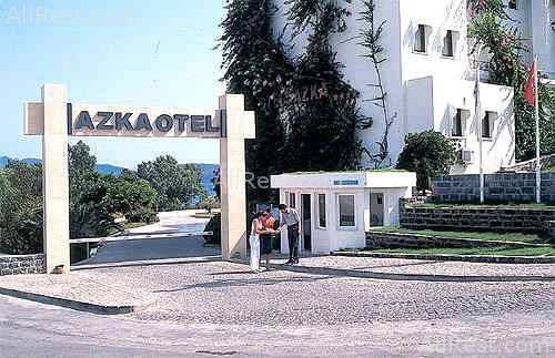 Azka Hotel 5